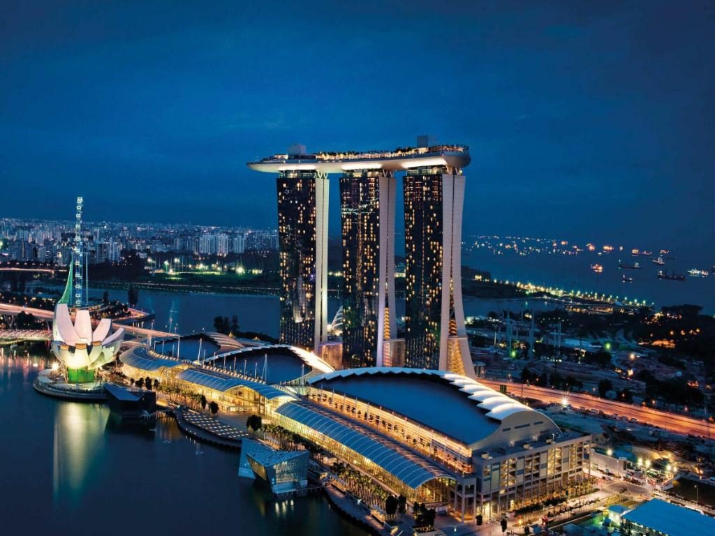  Marina Bay Sands là điểm du lịch đắt đỏ khi du lịch Singapore