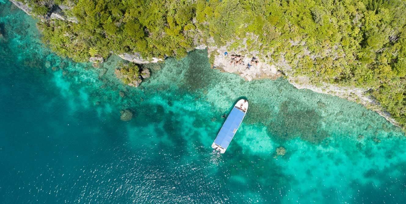 Ngây ngất với sắc xanh của đảo quốc Palau