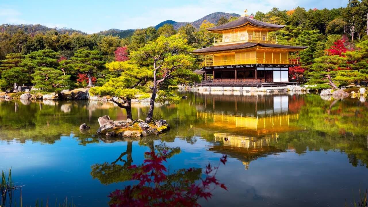 Ngôi chùa Vàng đẹp lộng lẫy tại Nhật Bản.
