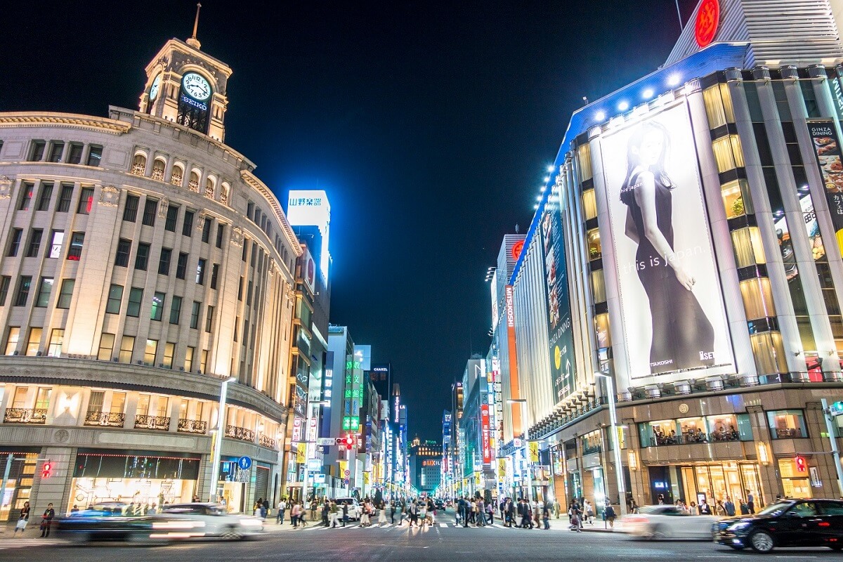 Nhật Bản được mệnh danh là thiên đường mua sắm vì chất lượng sản phẩm và hàng hóa đa dạng.