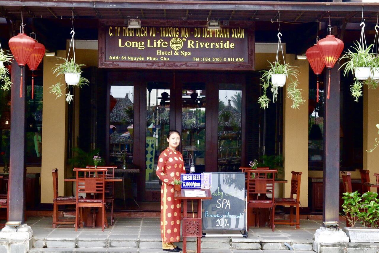 Long Life Riverside Hotel tiêu chuẩn 4.0 Sao