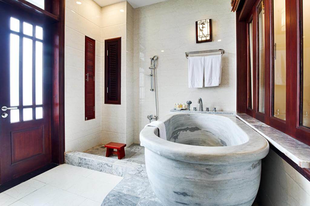 Phòng tắm Ebisu Onsen Resort được thiết kế đúng theo tiêu chuẩn ONSEN