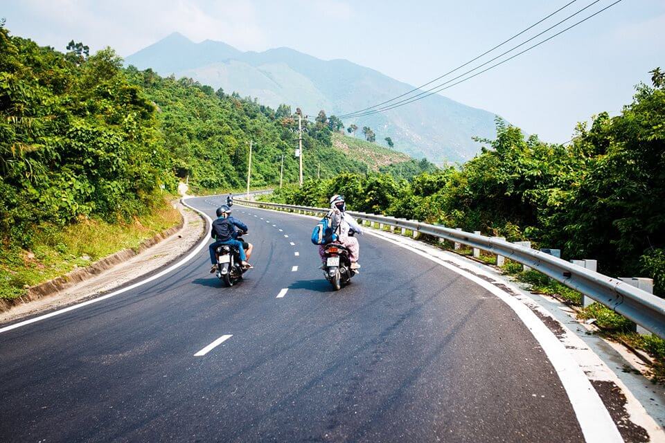 Đi xe máy đến Bà Nà Hills Đà Nẵng