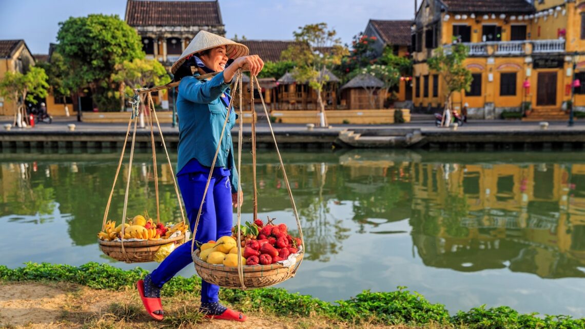 Top 10 Vietnam E-visa review